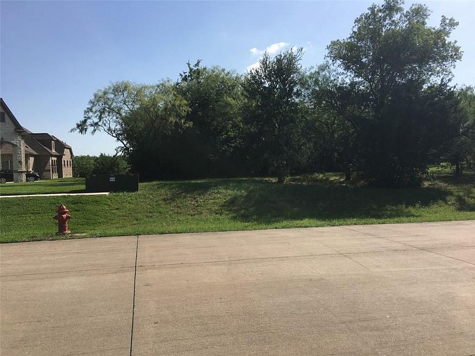 2nd image of 2931 Koscher Dr