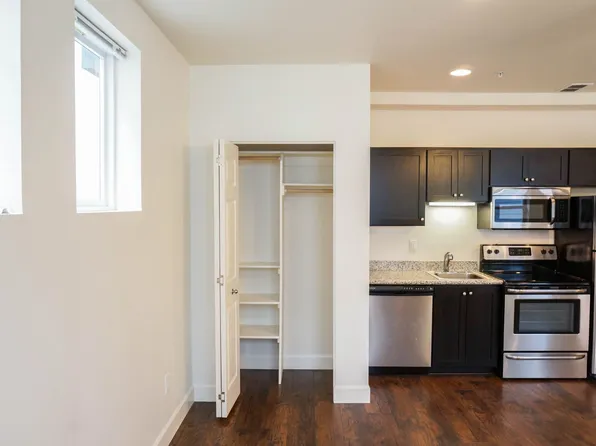 Spruce, 1100 & 1120 SE Sherman St #116, Portland, OR 97214