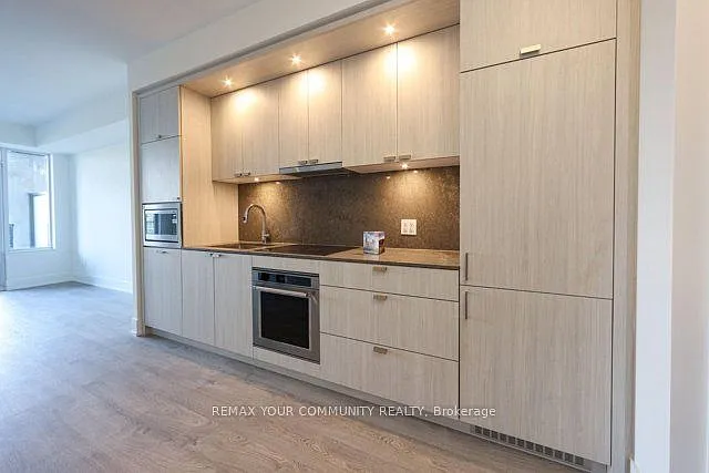259 The Kingsway #428 — Photo 27