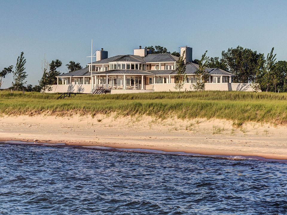 3574 Saugatuck Beach Rd, Saugatuck, MI 49453 Zillow