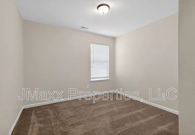 7151 Chara Ln — Photo 11