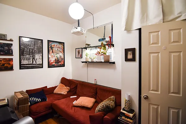 Rented by The Agency | media 15