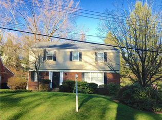 220 Thornberry Dr, Pittsburgh, PA 15235