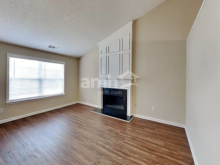 375 Bass Way NW — Photo 8