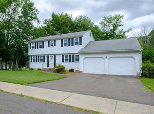 67 Metacomet Rd, Plainville, CT 06062