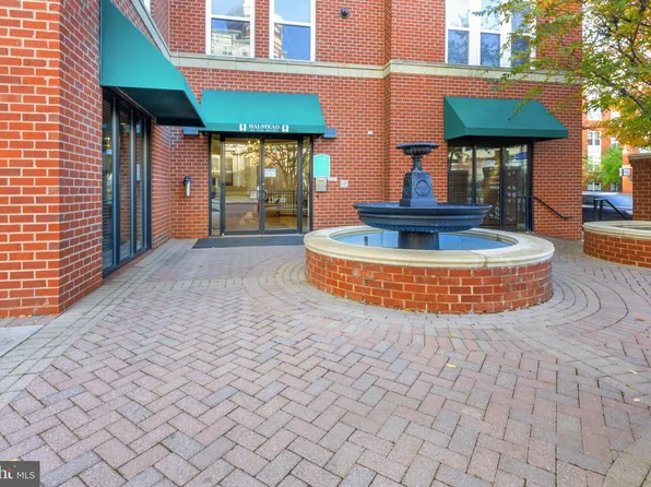 2655 Prosperity Ave APT 313, Fairfax, VA 22031