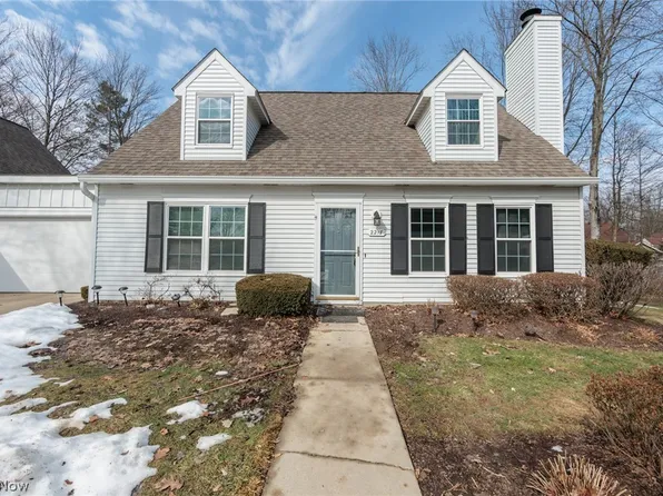 2217 Heather Ln #5, Twinsburg, OH 44087