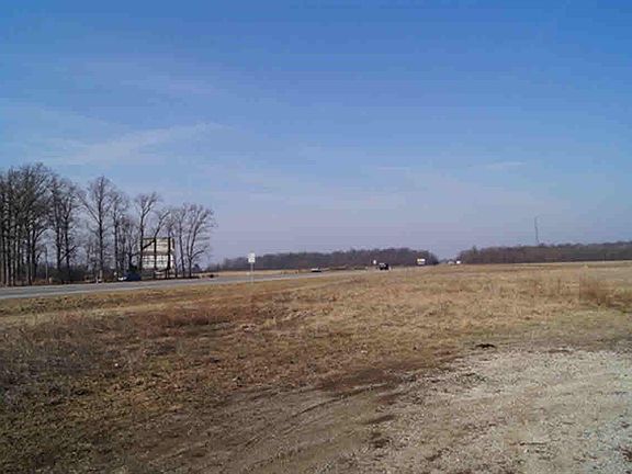 3rd image of 3601 N County Road 600 W