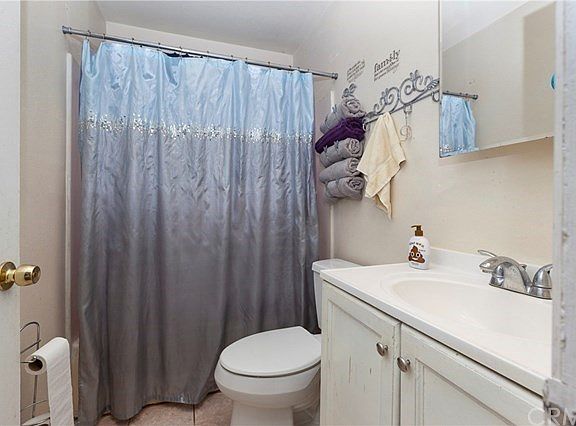 3rd image of 4712 Shetland Ln