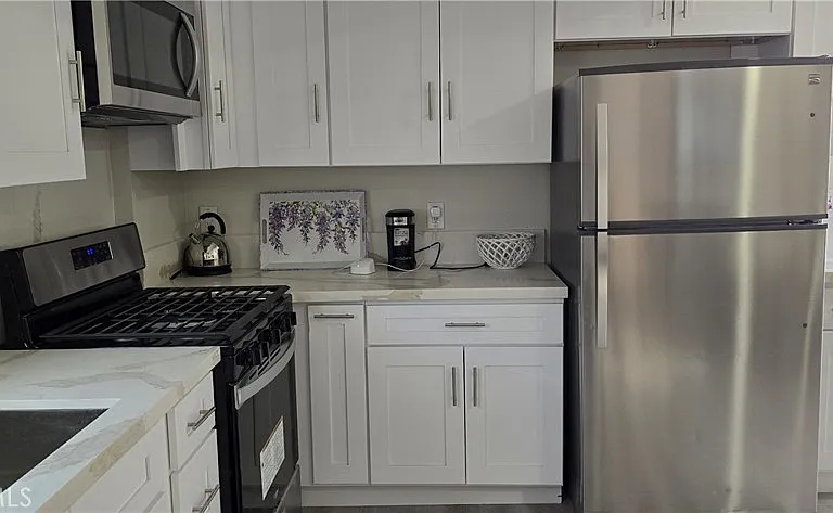 545 Hamilton Dr — Photo 6