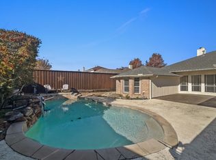 402 Tanglewood Dr, Wylie, TX 75098