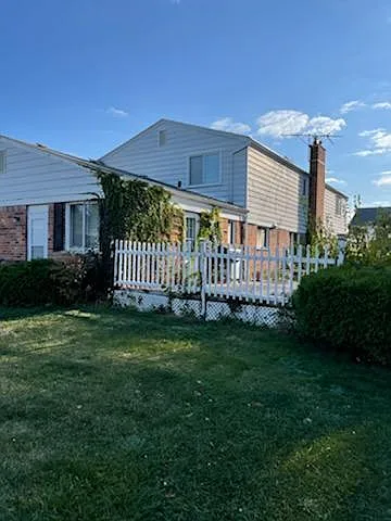 3 bed, 1450 sqft, $2,500 — Photo 3