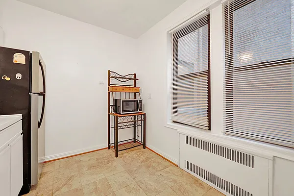 Sold by Remax Edge | media 7