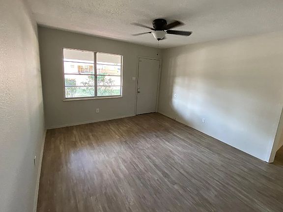 5th image of 3110 Oliver St