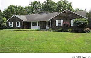 1st image of 8 Thornwood Ln