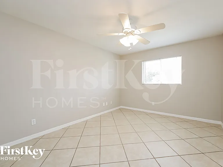 2565 Vogler Ln — Photo 10