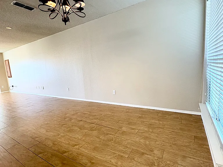 5744 Giddyup Ln — Photo 4