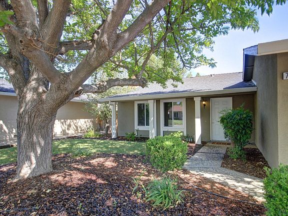 2nd image of 7608 Blackthorne Way
