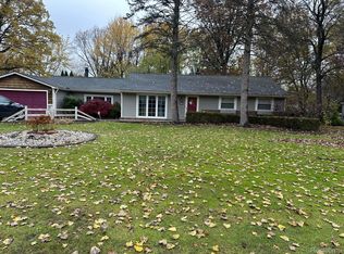21911 Highview St, Clinton Township, MI 48036