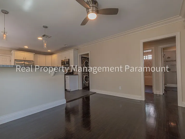 1925 South Harcourt Avenue, — Photo 12