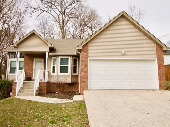 122 Northlake Dr, Hendersonville, TN 37075