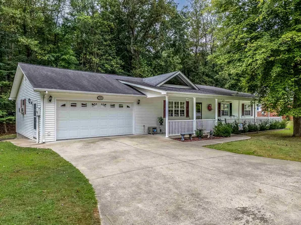 708 Kenwood Dr, Russell, KY 41169