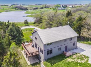 18625 180th Ln, Perry, IA 50220