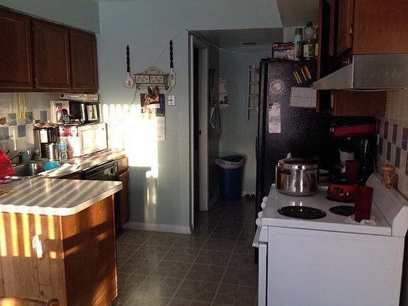 2nd image of 2233 Ramsey Cir