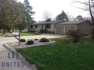 121 Shannon Dr, Whiting, IA 51063