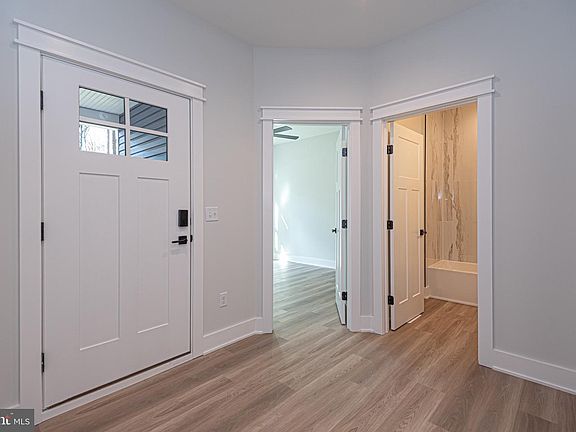 4th image of 108 Nottingham Ln