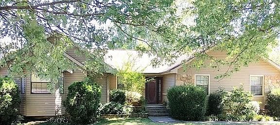3rd image of 1539 Fox Meadow Cir