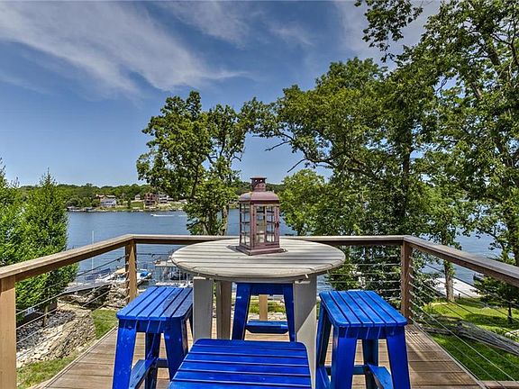 4th image of 22K NE Lake Shore Dr