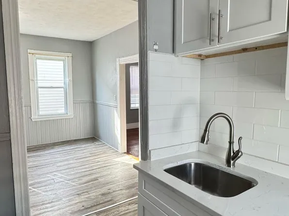 167 Walnut St #3, Chelsea, MA 02150