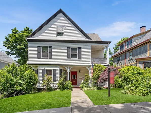 14 Franklin Ter, Hyde Park, MA 02136