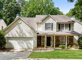 2802 Wynhaven Oaks Way, Lawrenceville, GA 30043