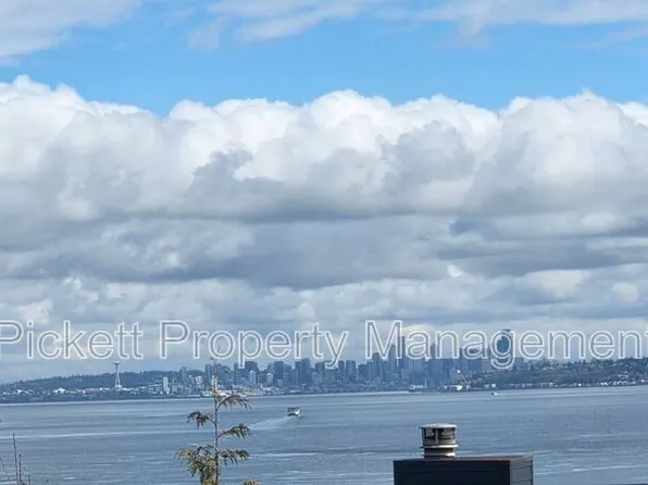 2397 Alaska Ave E, Port Orchard, WA 98366