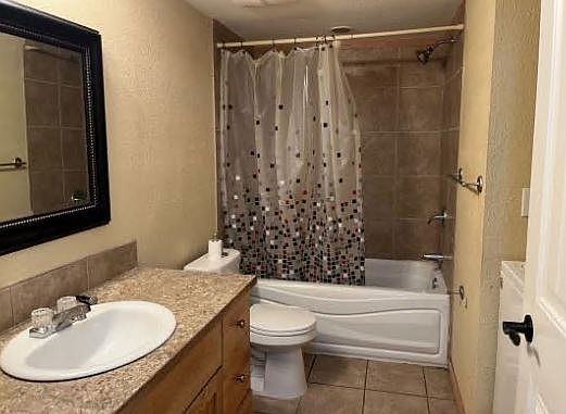 4th image of 4918 Shannon Dr #B