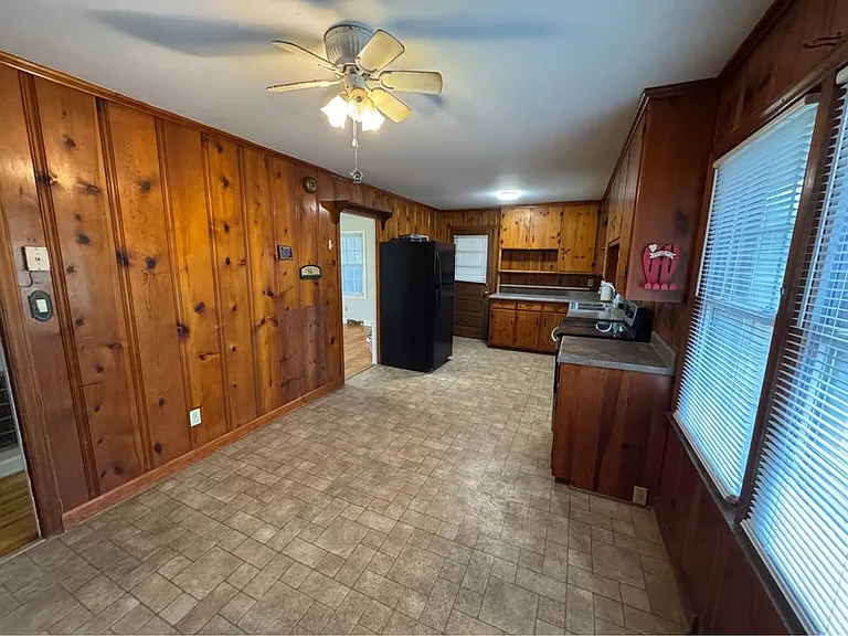1108 Lower Dallas Hwy — Photo 5
