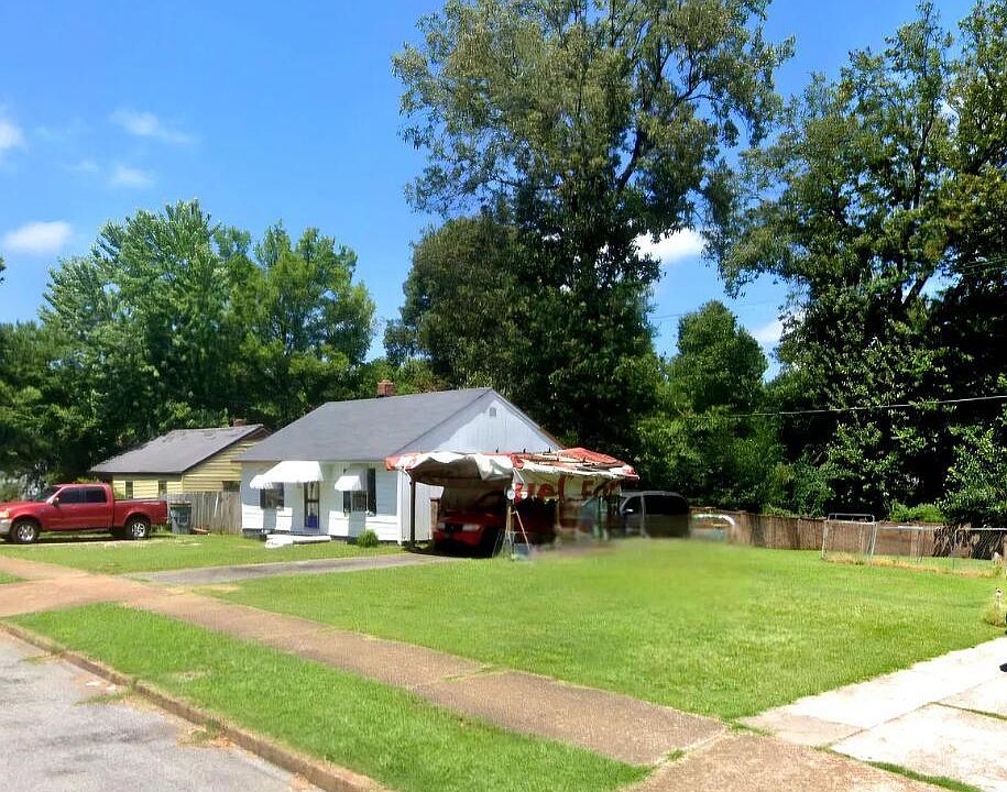 2nd image of 2684 Durby Cir