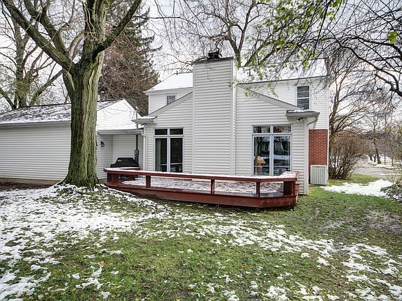 4th image of 2855 Elmwood Dr SE