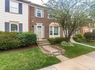 9603 Scotch Haven Dr, Vienna, VA 22181