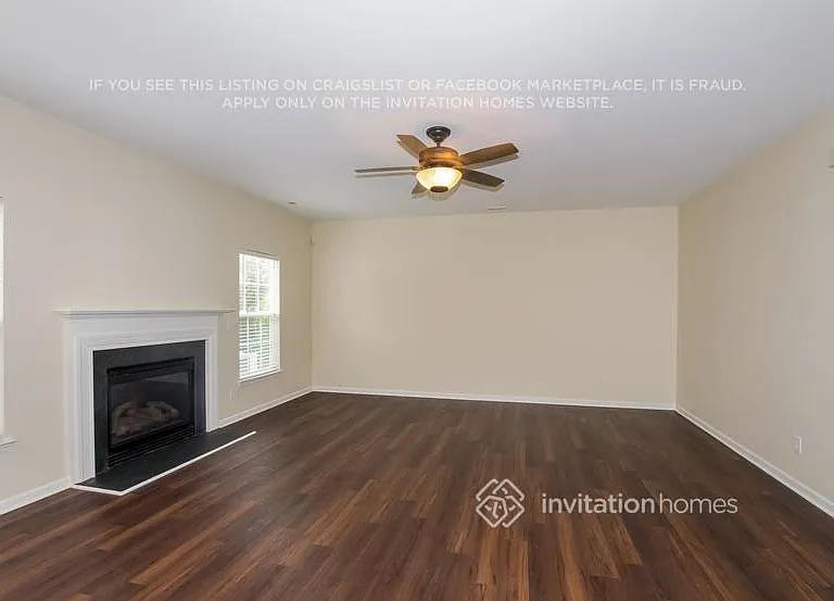 1030 Whippoorwill Ln — Photo 3