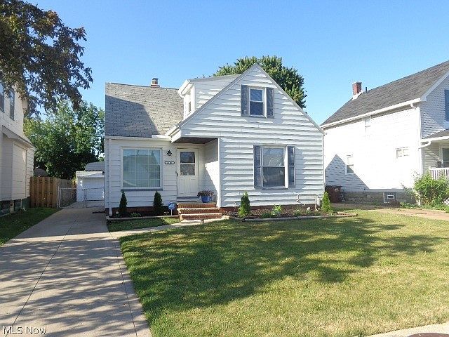 1st image of 3107 Russell Ave