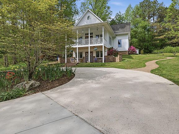 3rd image of 5129 Silver Ln