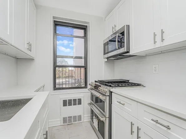 3101 Ocean Parkway image 13 of 39