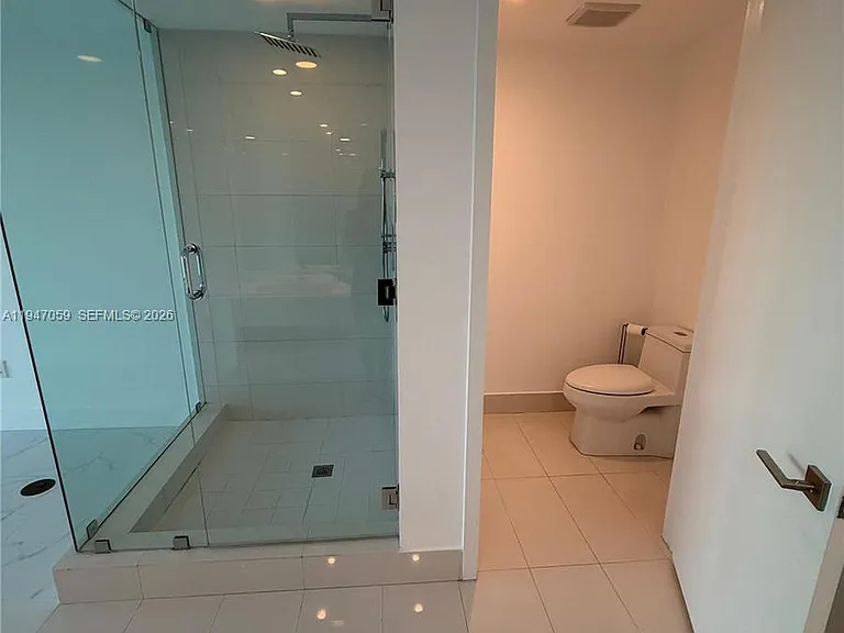 650 NE 32nd St #4406 — Photo 5