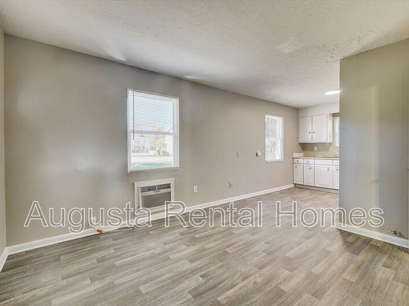 5th image of 327A Verdery St