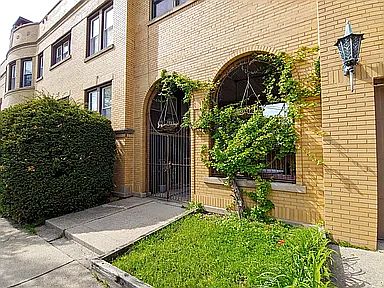 2nd image of 6701 N Campbell Ave APT 1