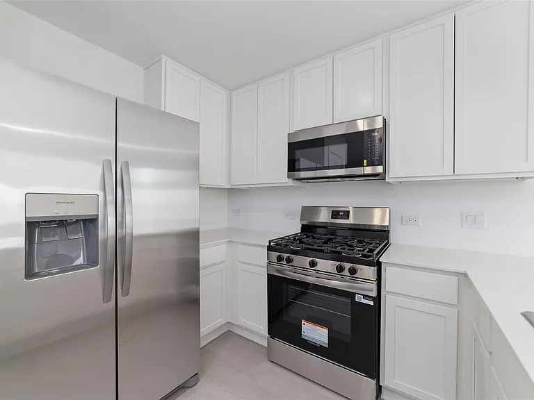 3064 Huntersville Dr — Photo 10