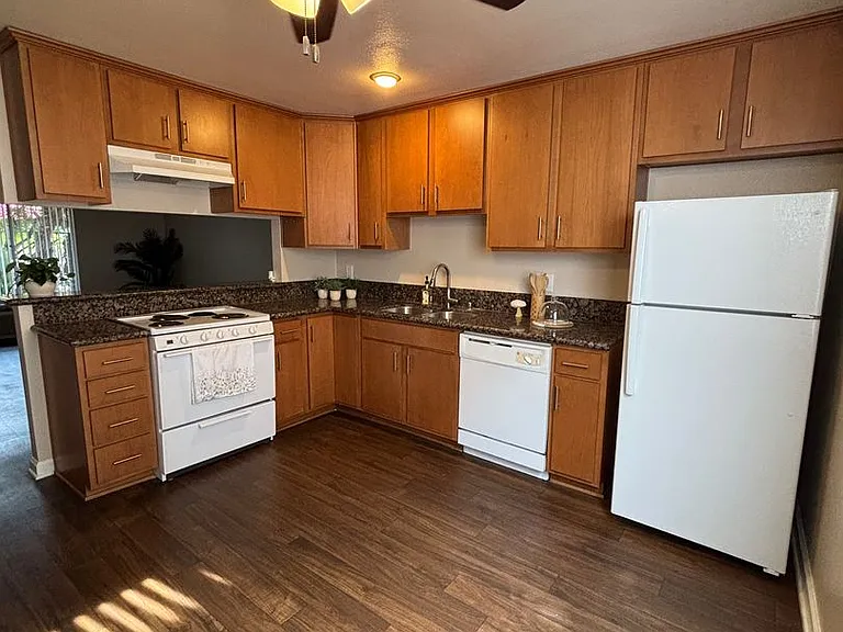 Adobe Falls Investors, LLC — Photo 43
